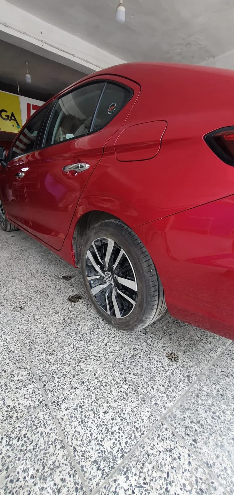 Honda çamurluk onarımı